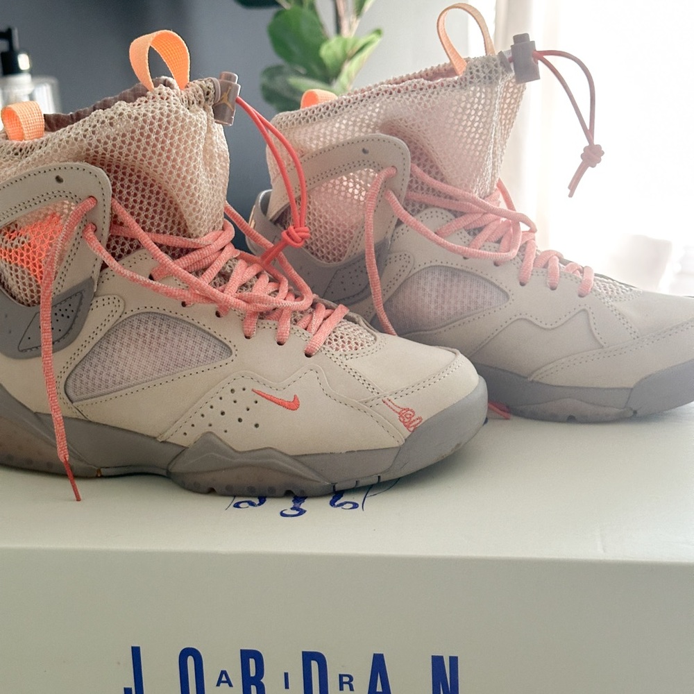 Bephie's Beauty Supply Jordan 7 sneakers in Sanddrift